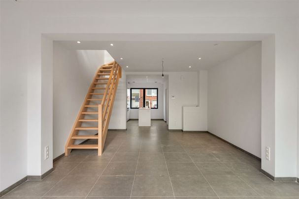 Floralaan 18, 2100, Deurne - Photo 1