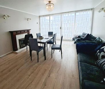 4 bedroom terraced house to rent - Photo 1