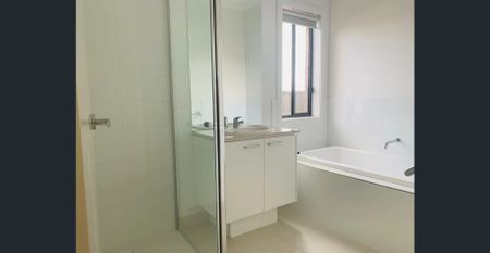 Lovely Family Home in Tarneit - Photo 4