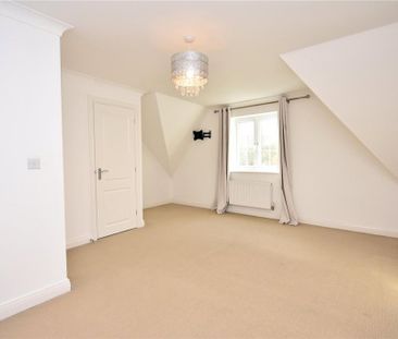 3 bedroom semi-detached house to rent - Photo 5