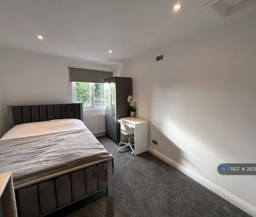 1 bedroom in a house share to rent - Photo 1