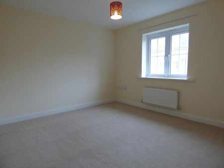 3 bedroom end of terrace house to rent - Photo 4