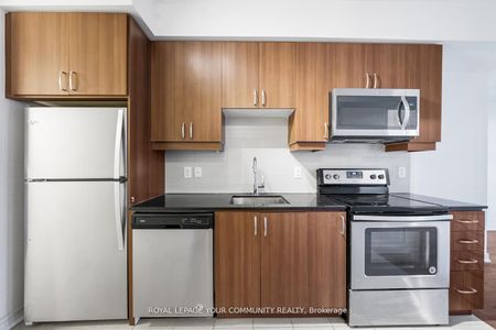 For Lease - 9201 YONGE Street Unit# 1613, Richmond Hill, Ontario - Photo 3