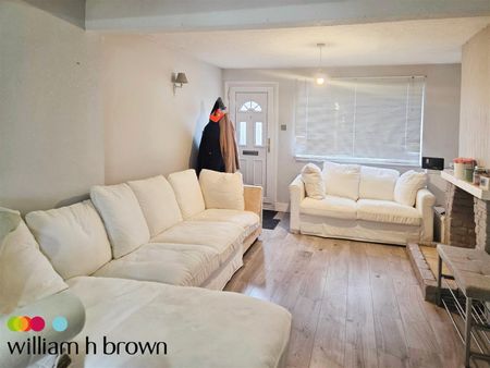 London Road, Grays - Photo 3