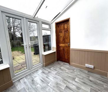 3 bedroom semi-detached house to rent - Photo 2