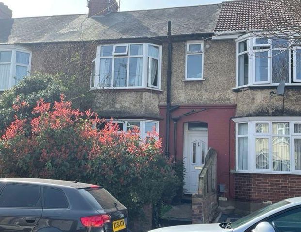 2 bedroom terraced house to rent - Photo 1