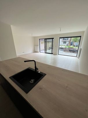 Appartement te huur - Photo 1