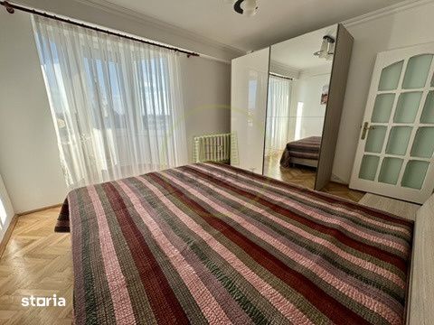 Apart. 4 camere, mobilat si utilat, central, Bloc Stea cu vedere spre - Photo 1