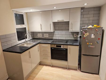 1 bedroom flat to rent - Photo 5