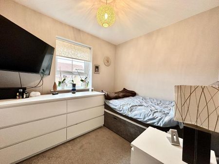 4 bedroom detached house to rent - Photo 5