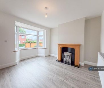 3 bedroom semi-detached house to rent - Photo 2