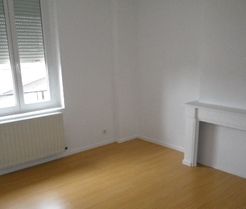 : Appartement 57.0 m² à SAINT GENEST LERPT - Photo 1