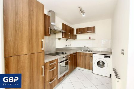 2 bedroom apartment to rent - Photo 4