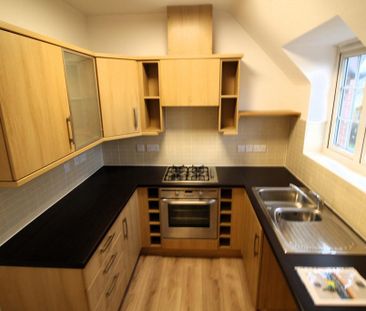 2 bedroom maisonette to rent - Photo 5