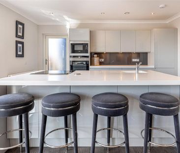 3 bedroom penthouse to rent - Photo 3