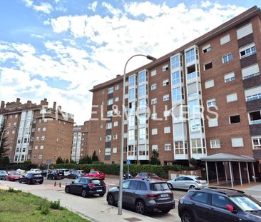 Apartamento de alquiler en Avenida de Isabel de Valois, Sanchinarro - Photo 6