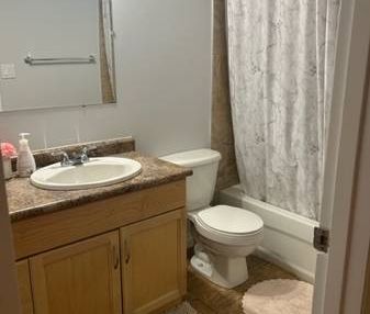 Condo for rent - Photo 3