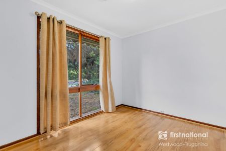 40 McKenzie Crescent, 3029, Hoppers Crossing Vic - Photo 4