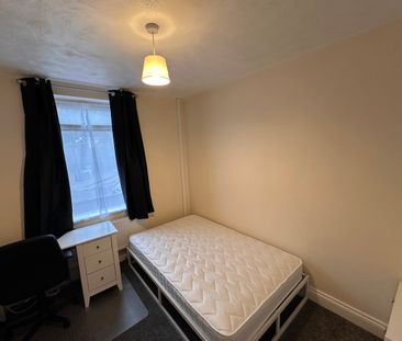 3 bedroom house - Photo 5