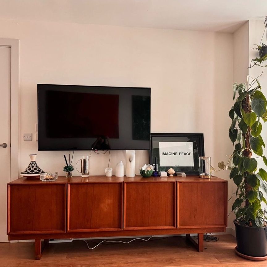 1 Bed Flat, Riverlight Quay, SW11 - Photo 1