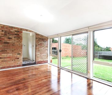 27 Daff Avenue, Hampton East VIC 3188 - House For Rent | Domain - Photo 4