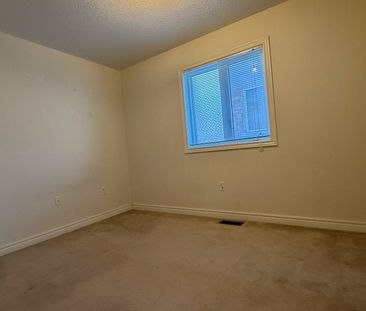For Lease - 3273 Stoney Crescent, Mississauga, Ontario - Photo 6