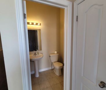 For Lease - 7 Campwood Crescent, Brampton, Ontario - Photo 3