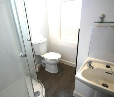 House share to rent on - Photo 6