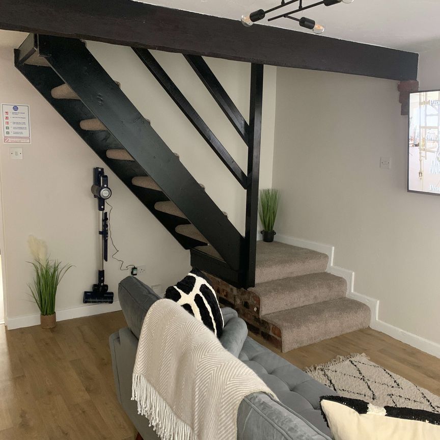 Newly refurbished house share in Hazel Grove, Stockport - Photo 1