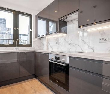 A bright top floor one bedroom apartment with a terrace. - Photo 6