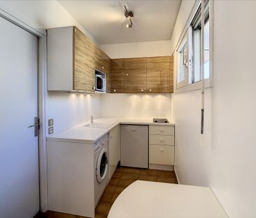 T1 MEUBLE – 23 m2 – BALCON – PARKING – 69006 LYON – Réf. 2480 - Photo 6