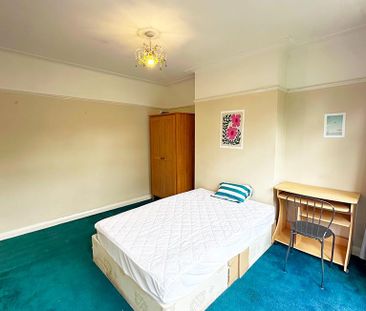 5 bedroom house share to rent - Photo 4