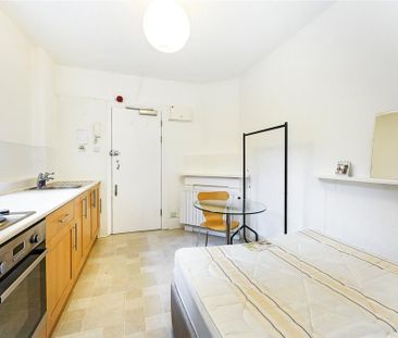 Studio to rent - Photo 6