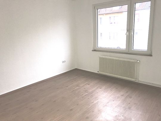 Gemütliche Single- oder Pärchenwohnung Besichtigungen ab Oktober möglich - Photo 1