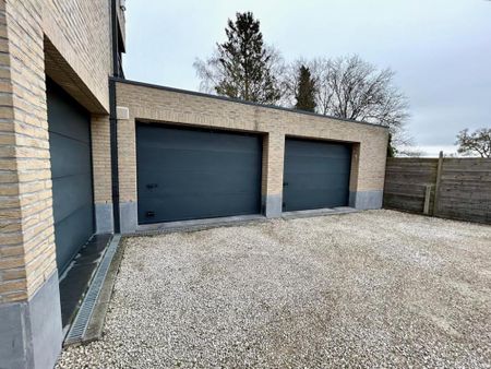 Hedendaags, instapklaar appartement met 2 slaapkamers, terras en garage - Foto 4