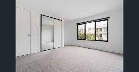 28A Carnoustie Grove, Mornington, Vic 3931 - Photo 2