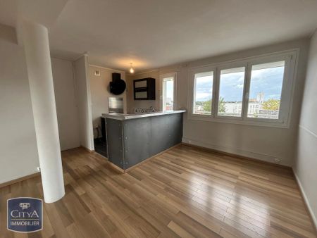 Appartement à louer 4 pièces 66.32m² - Photo 3