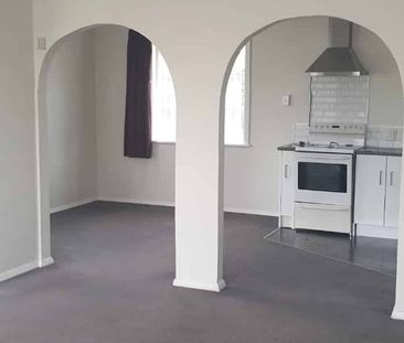 4 bedroom renovated property - Photo 5