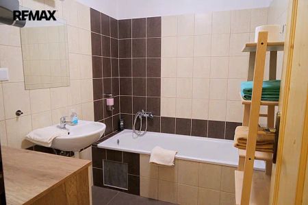 Nový byt s balkonem v ulici Pod Zámečkem - Photo 5