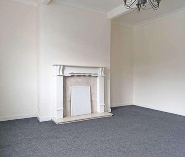 Edenfield Road, Rochdale, OL11 - Photo 2