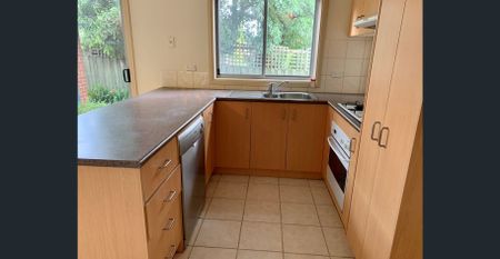 2 bedroom family home in peaceful estate - Photo 4