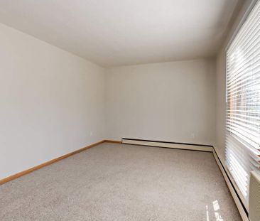 Classic Suite - 2 Bedroom - Photo 6
