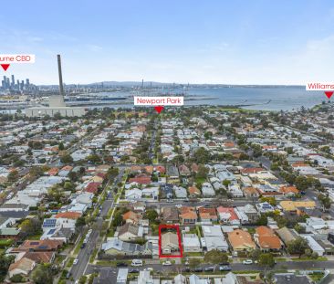 Timeless charm in the heart of Newport - Photo 4