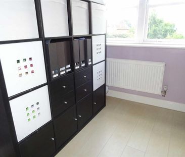 3 bedroom townhouse to rent - Photo 2