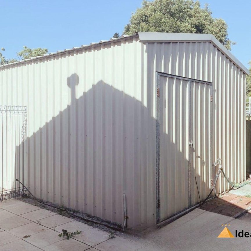 3 Bedroom Home with Pool in Willetton High School Zone - Photo 1