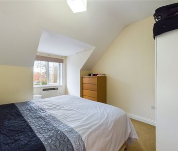 High Street, Theale, Reading, RG7 - Photo 3
