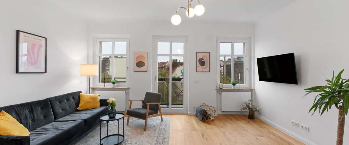 Perfect 3-room apartment at Torstr. with balcony, Berlin - Photo 1