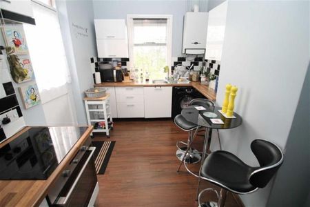 2 bedroom Flat To Let Total Size: 850 SQ FT - Photo 3