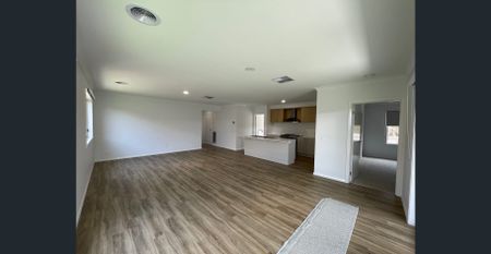 Brand New 3 Bedroom Home - Photo 3