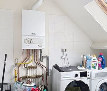 Appartement te huur in Wavre voor € 1.200 met 4 slaapkamers - Photo 2